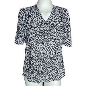 Black & white blouse Medium